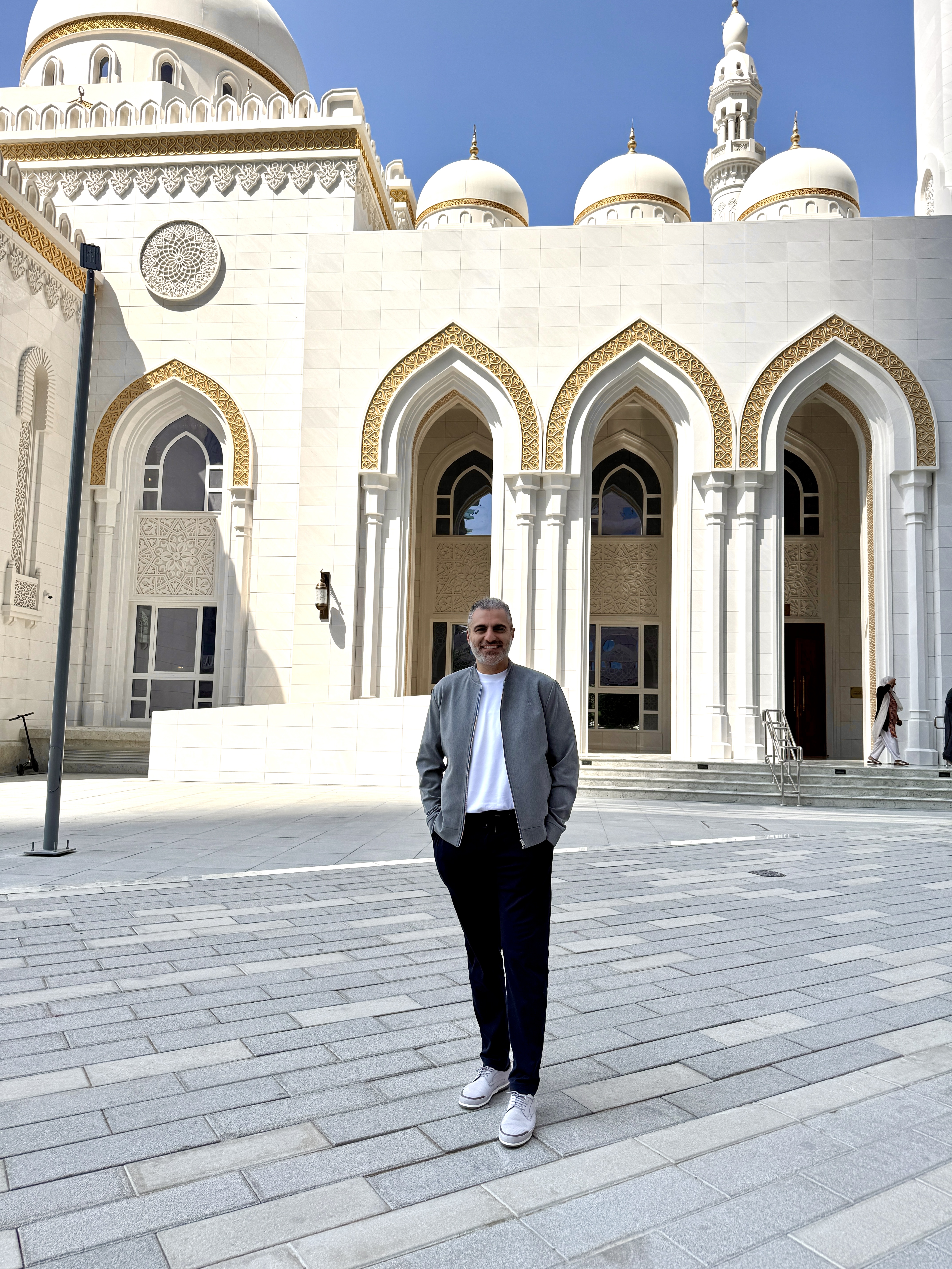 Muhammed Kiziler — client consultation